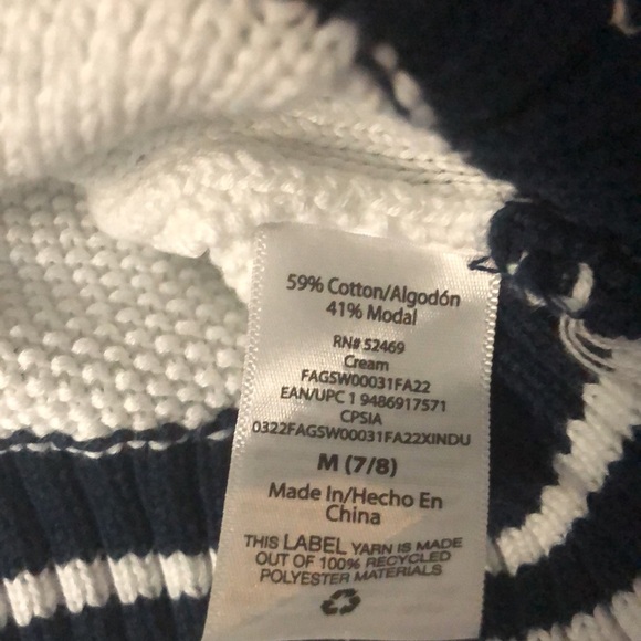 Free assembly sweater - Picture 13 of 13